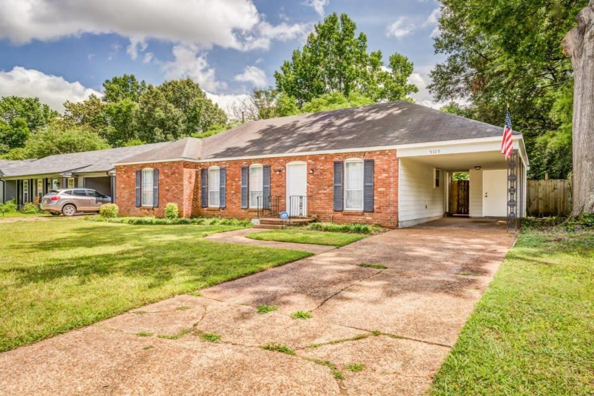 Fenced Yard Centrally Located-Parkway Village Pad Memphis Exterior photo