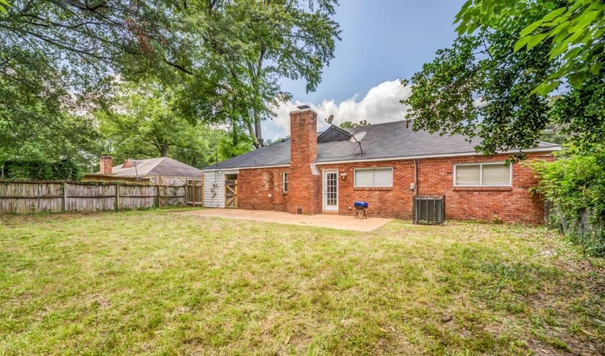 Fenced Yard Centrally Located-Parkway Village Pad Memphis Exterior photo