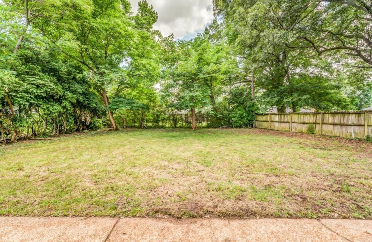 Fenced Yard Centrally Located-Parkway Village Pad Memphis Exterior photo