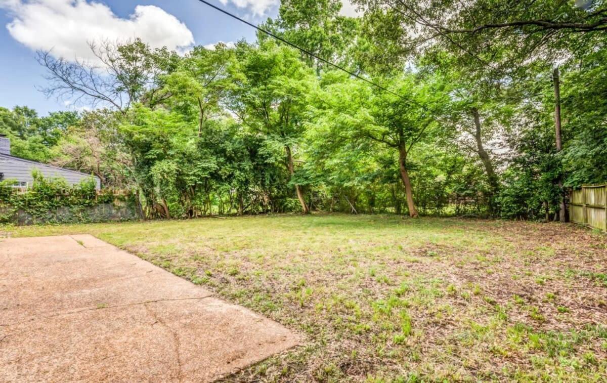 Fenced Yard Centrally Located-Parkway Village Pad Memphis Exterior photo